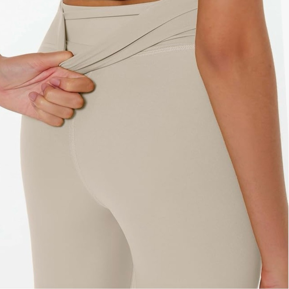 NWOT Workout Yoga Leggings for Women High Waisted Compression PantsInner Pockets